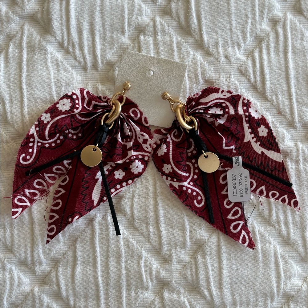 Free People Red Ariana Ost Mae Scarf Dangle Earrings‎ NWT Bandanna Bow Western
